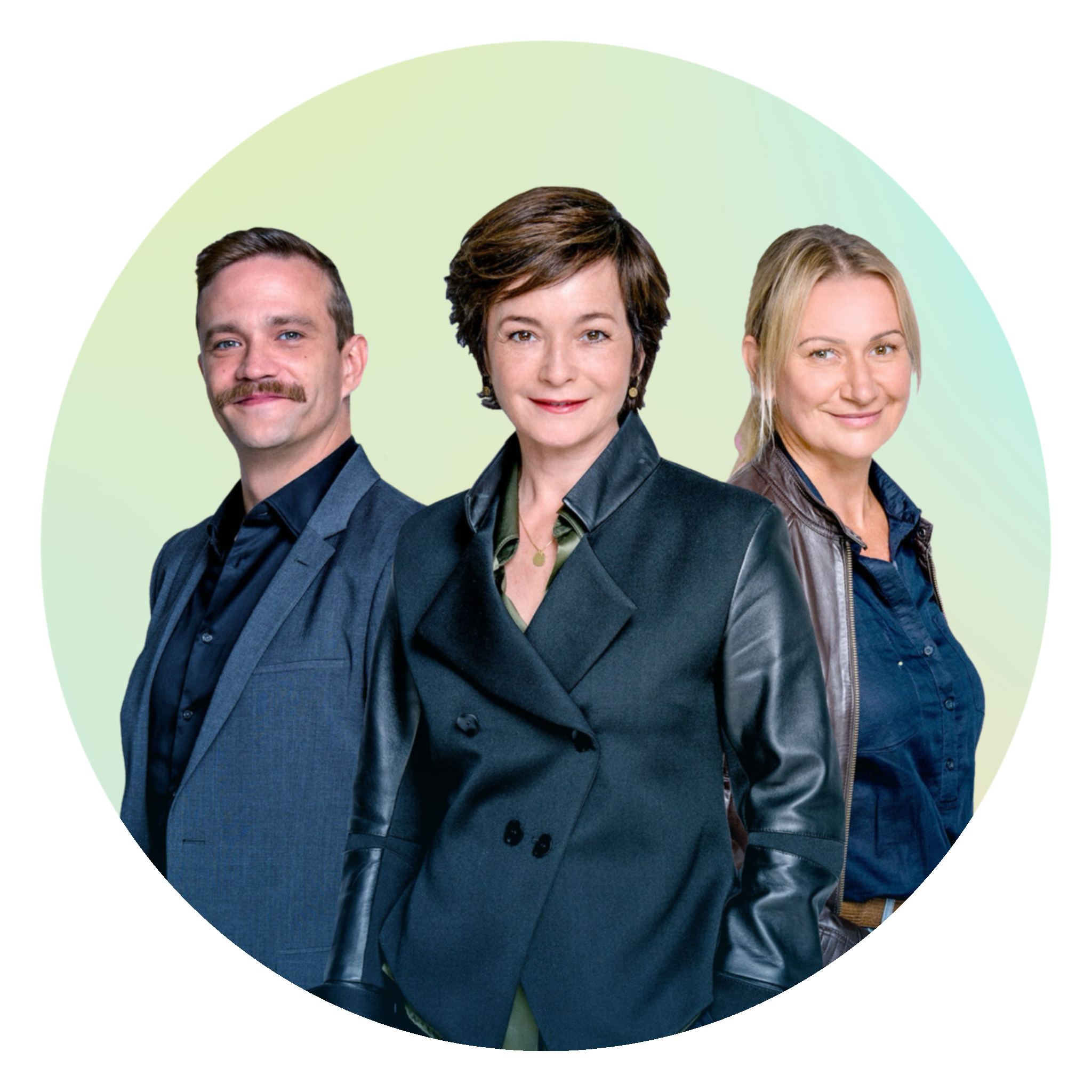 Der Cast der Serie 'Soko Linz' vor einem grünen Hintergrund